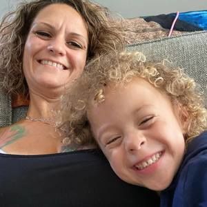 Meet your Posher, Stacy